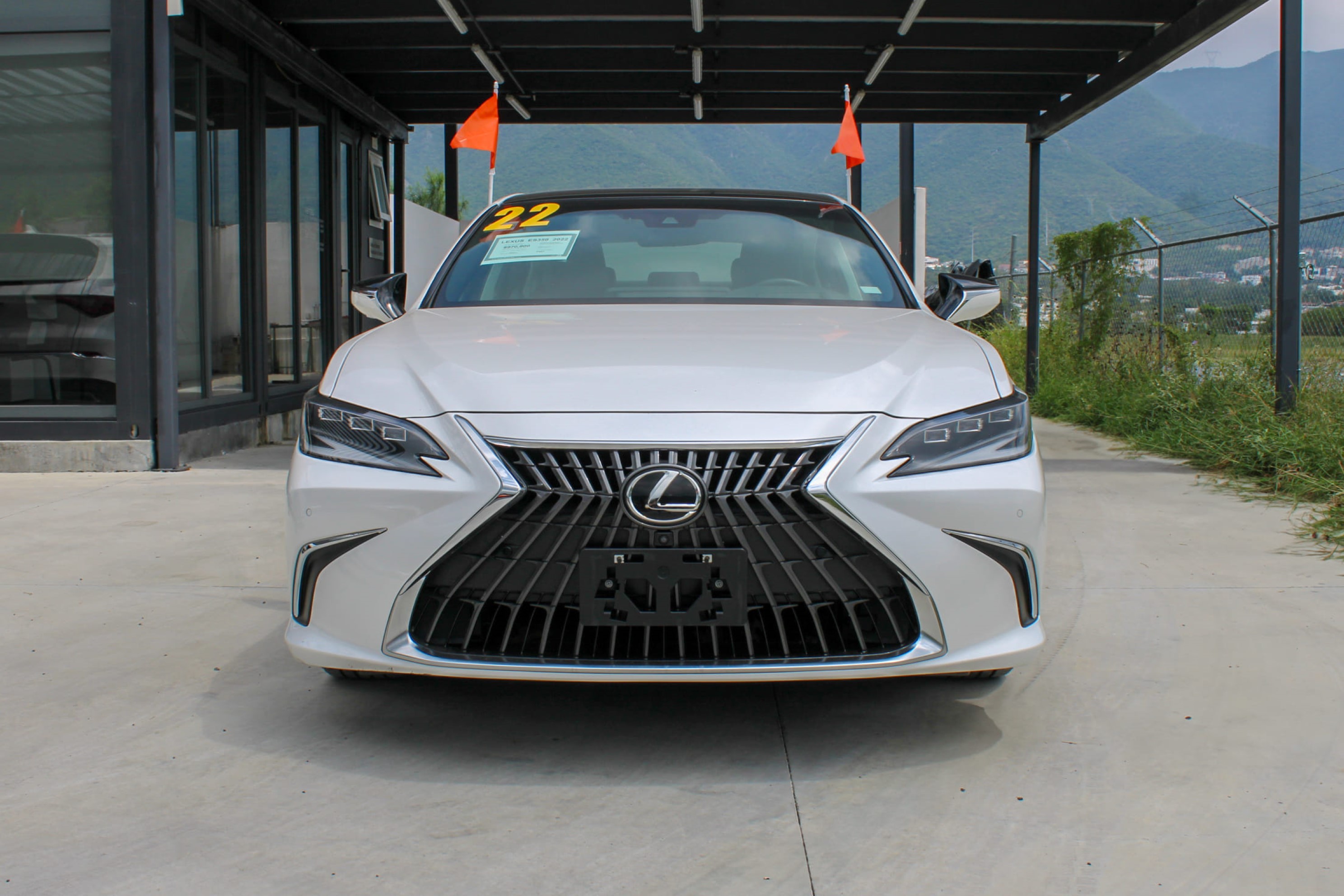 LEXUS ES 350 BLANCO 2022-2.jpg